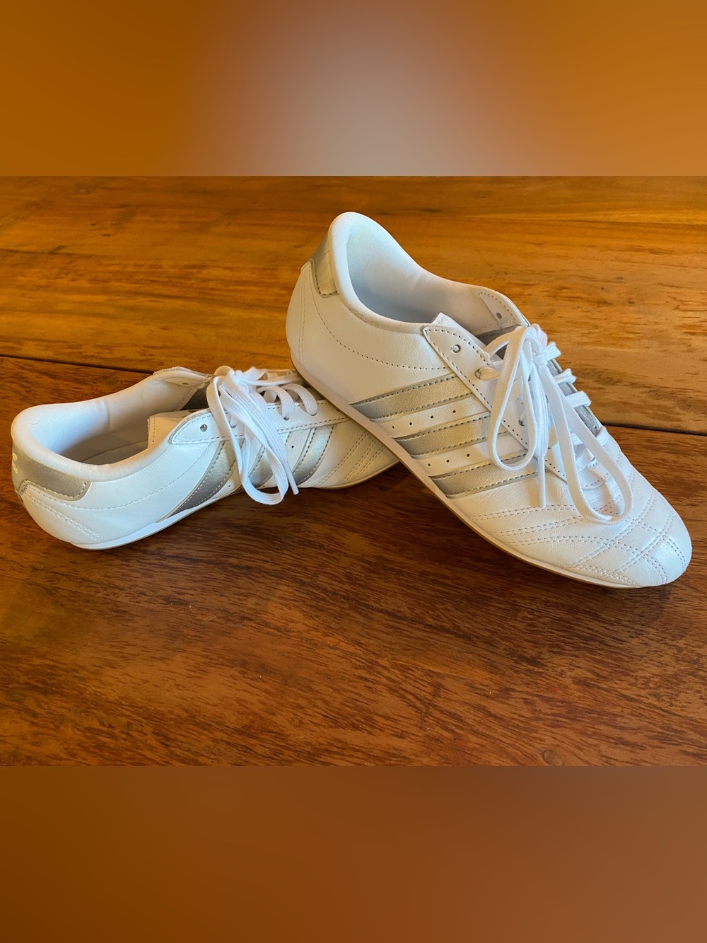 Adidas Taekwondo Tennis Shoes Women White Leather Athletic Shoes Silver Stripes - Picture 4 of 9